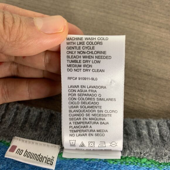 No Boundaries Junior Sweater Size Large Striped Colorful Stretch Knit V-Neck - Picture 8 of 8